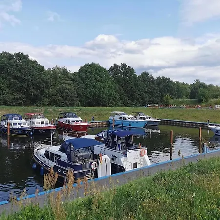 In Am Mueritzsee Lägenhet *